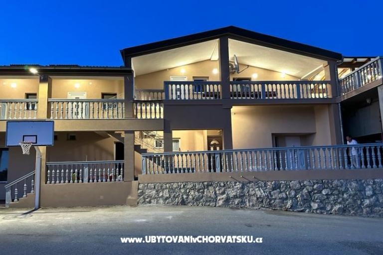 Villa Robert 2 con piscina Cesarica – foto 14