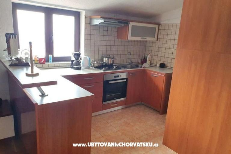 Villa Robert 2 con piscina Cesarica – foto 3