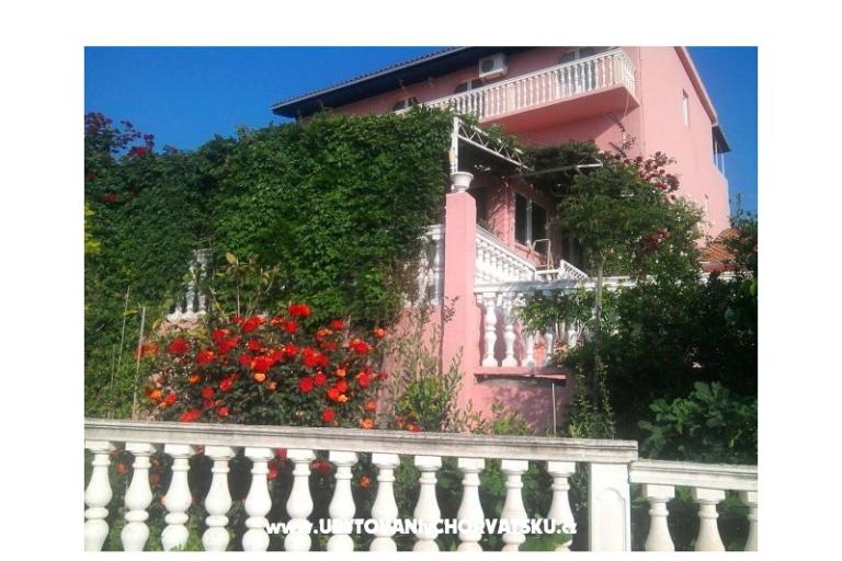Villa Sandra - apartmani s  bazenom – foto 12