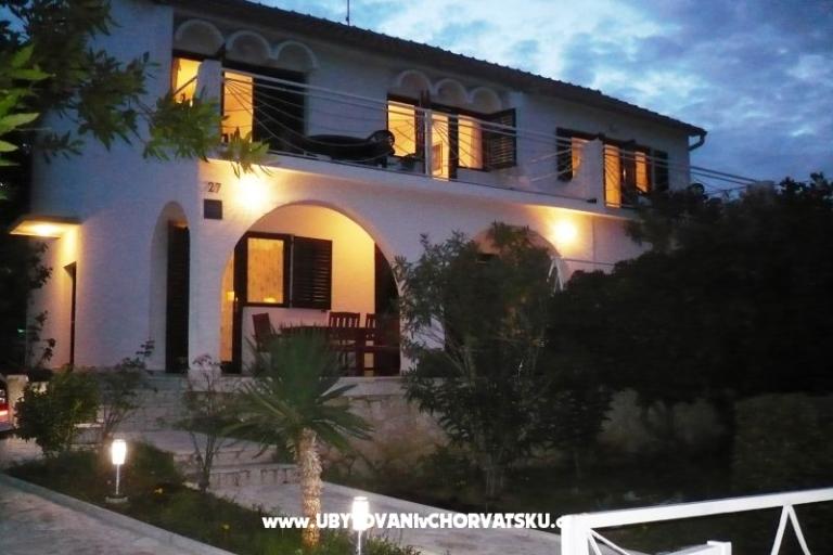Appartamenti Zana – foto 4