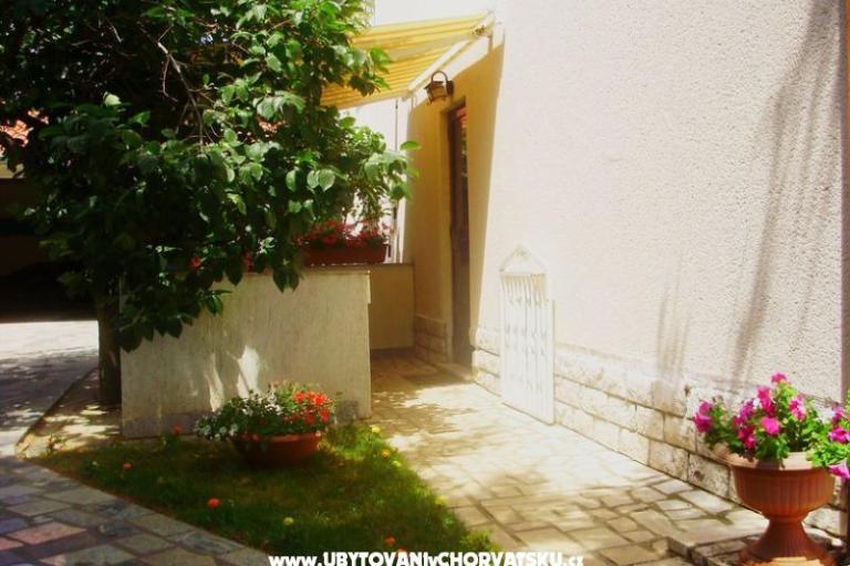 Appartamento Mihael + free boat trip – foto 15