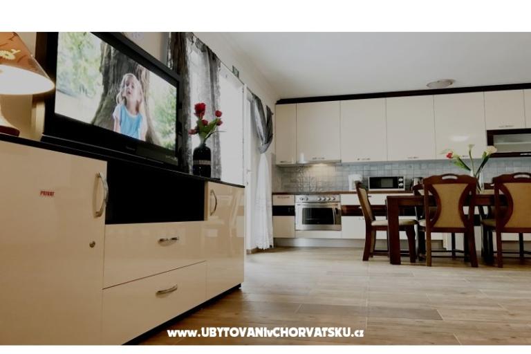 Appartamento A4+2 near sea – foto 8