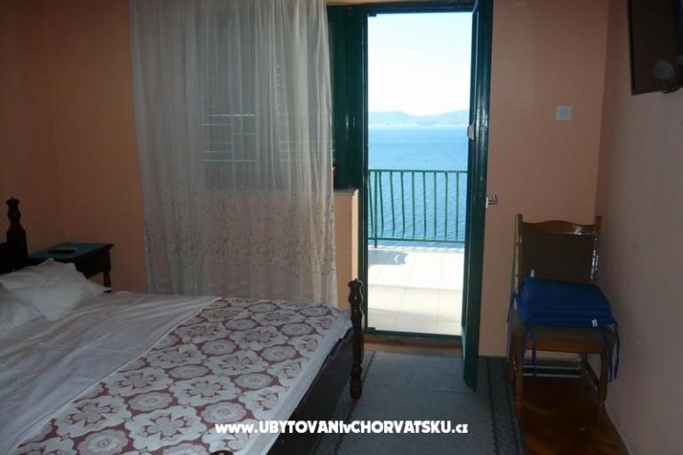 Appartamenti Sliskovic, 1. line to sea – foto 7