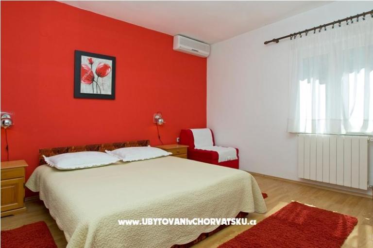 De Lux Appartamenti-SWIMMING POOL – foto 6