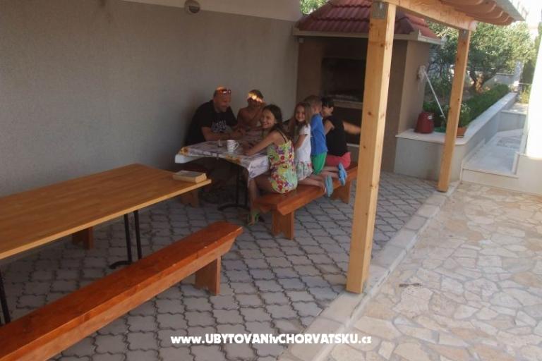 Appartamenti Villa MANDINA con piscina – foto 16