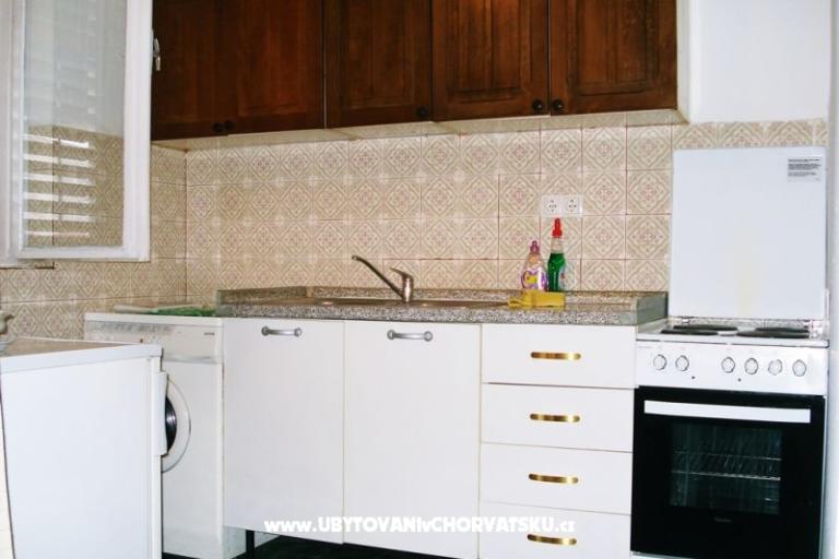 Central Appartamento with Balcony – foto 6