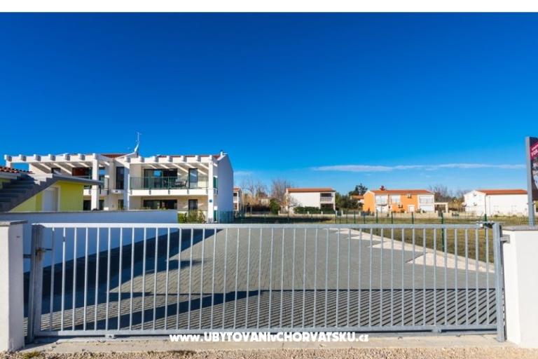 Queen Beach Resort Appartamenti – foto 8