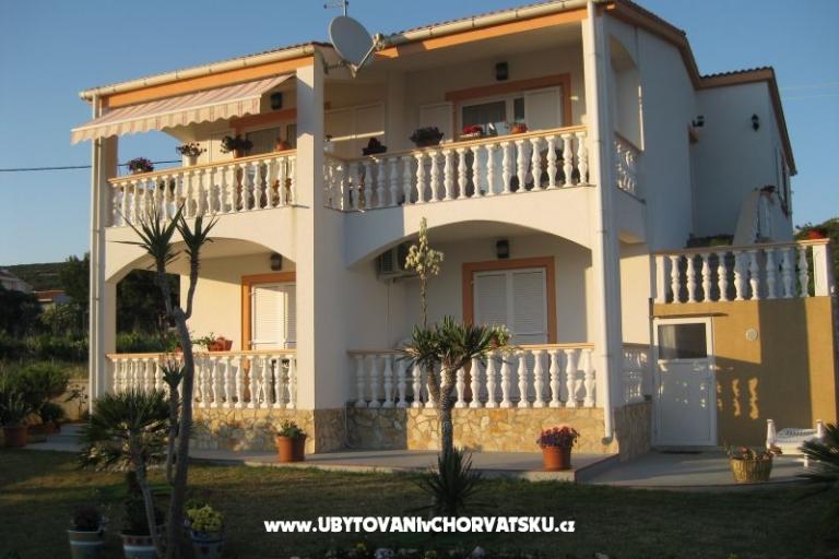 Villa Carrington – foto 2