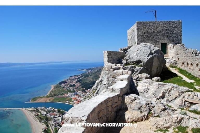 Appartamento Mimica u centru Omiša – foto 11