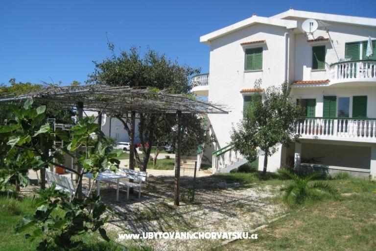 Appartamenti Batana – foto 7