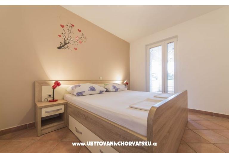 Appartamenti Damir – foto 5