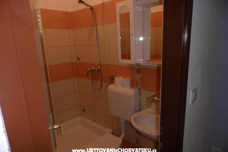 Appartamenti Lara – foto 11