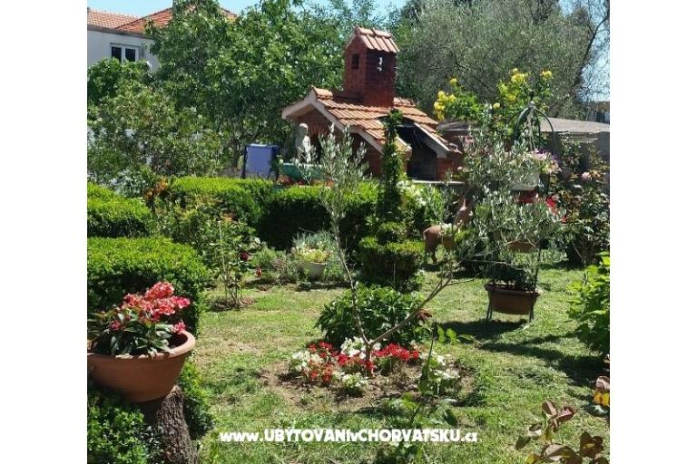 Appartamenti Lara – foto 14
