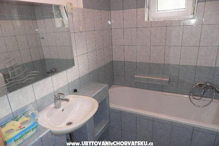 Appartamenti Lara – foto 7