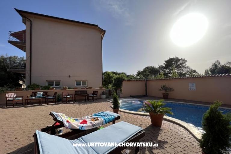 Appartamenti con piscina Villa Julia 3  – foto 11