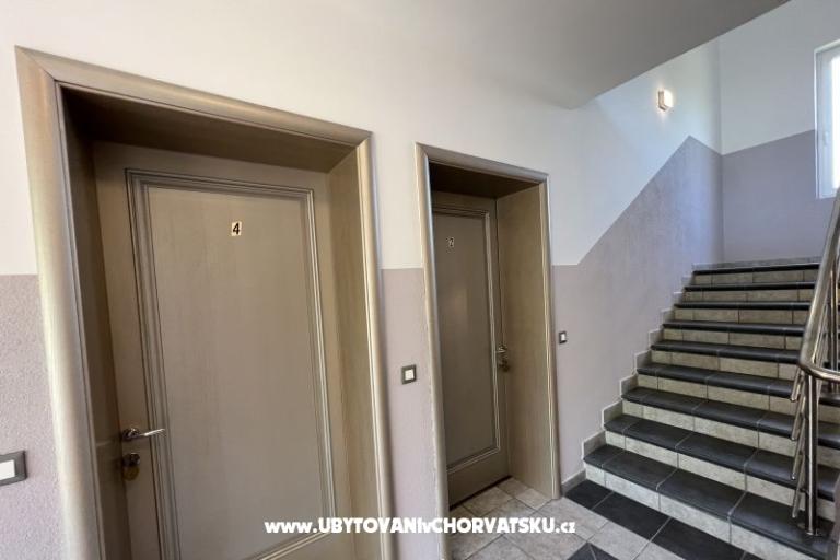 Appartamenti con piscina Villa Julia 3  – foto 17