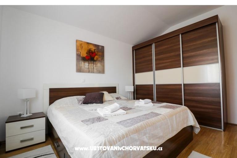  Casa con piscina - Villa Marijana  – foto 12