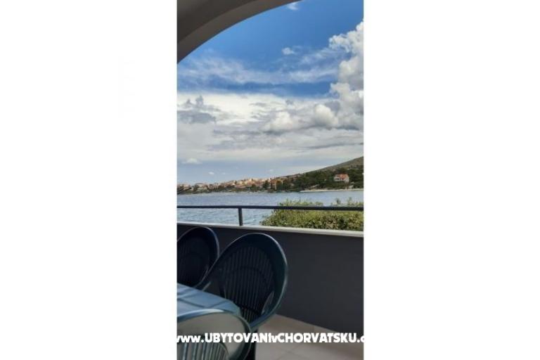 Appartamenti 10 metara od mora – foto 11
