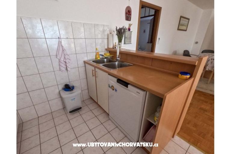 Appartamento uz more i plažu – foto 11