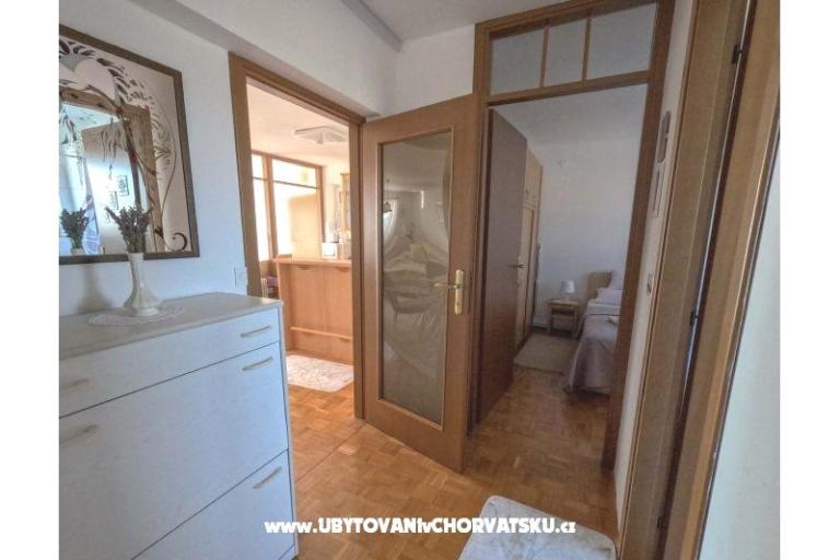 Appartamento uz more i plažu – foto 25
