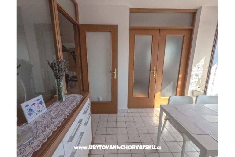Appartamento uz more i plažu – foto 7