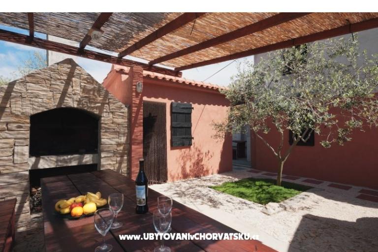 Appartamenti Angelo con piscina – foto 13