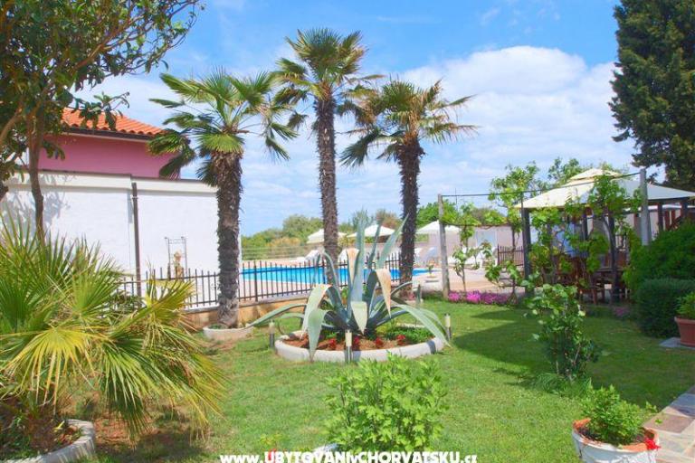 Appartamenti con piscina Jadranka – foto 3