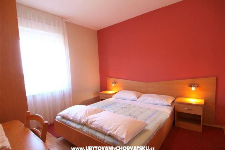 Appartamenti con piscina Jadranka – foto 5