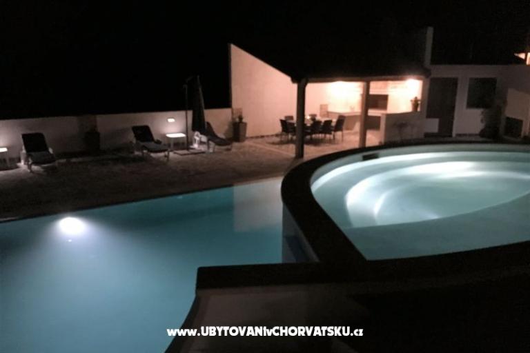 Appartamenti con piscina Štinjan – foto 14