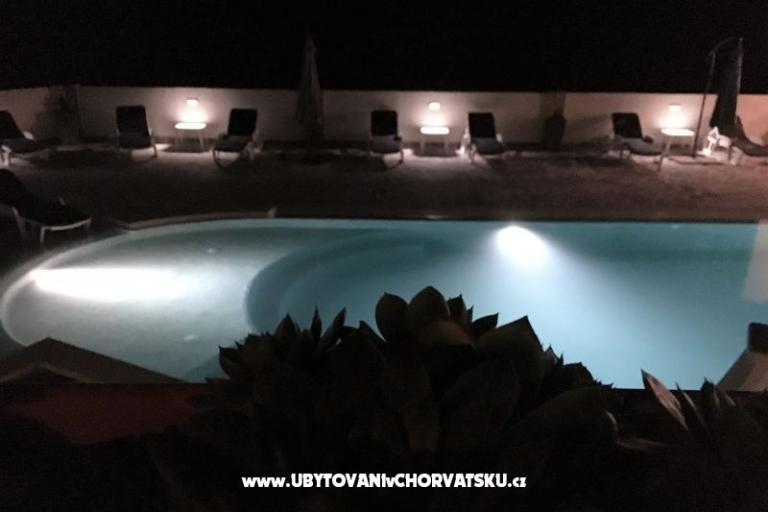 Appartamenti con piscina Štinjan – foto 15