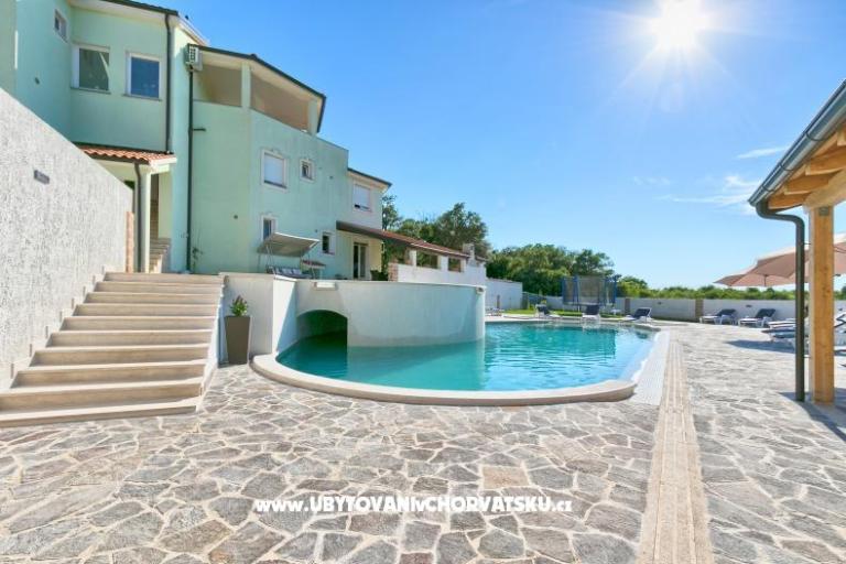Appartamenti con piscina Štinjan – foto 7