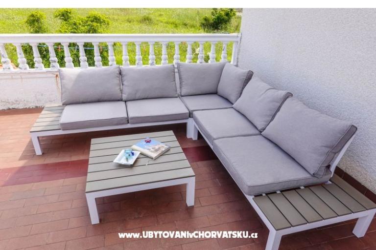 Appartamenti Anny con piscina – foto 30