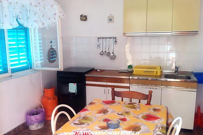 Appartamenti Mate – foto 9