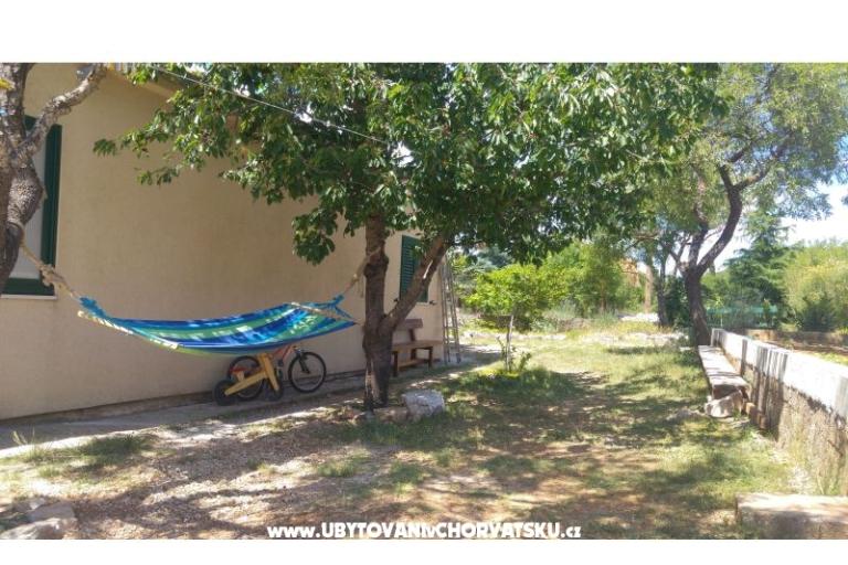 Countryside house con piscina – foto 10
