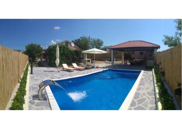 Countryside house con piscina – foto 12