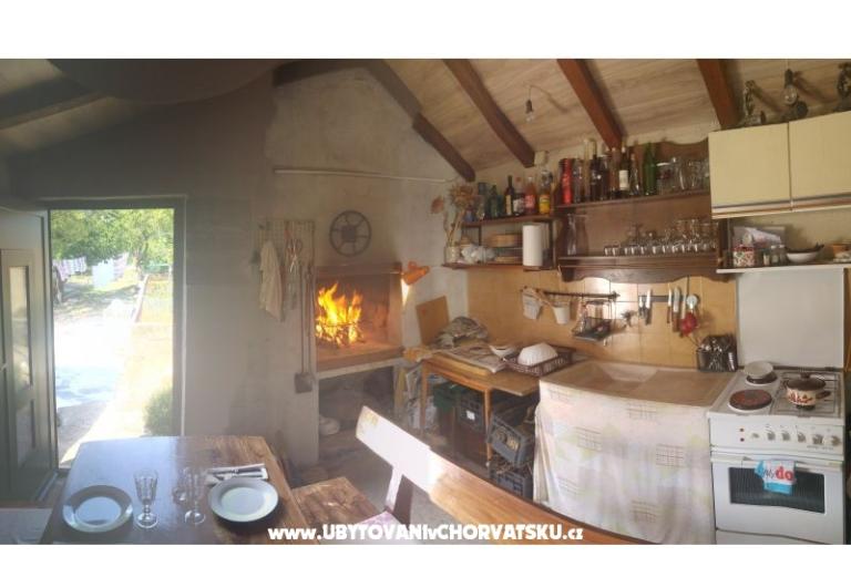 Countryside house con piscina – foto 16