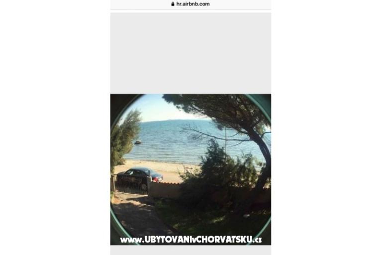Appartamento sulla spiaggia Lola – foto 18