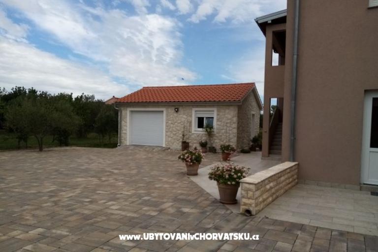 Appartamenti Lara – foto 7
