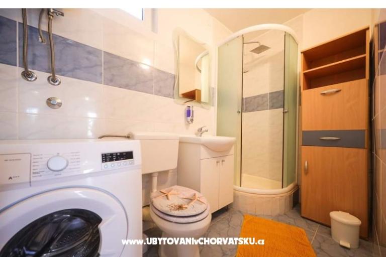 Appartamento ANAI with private  pool – foto 11