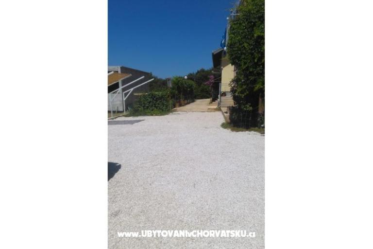 Appartamento ANAI with private  pool – foto 13