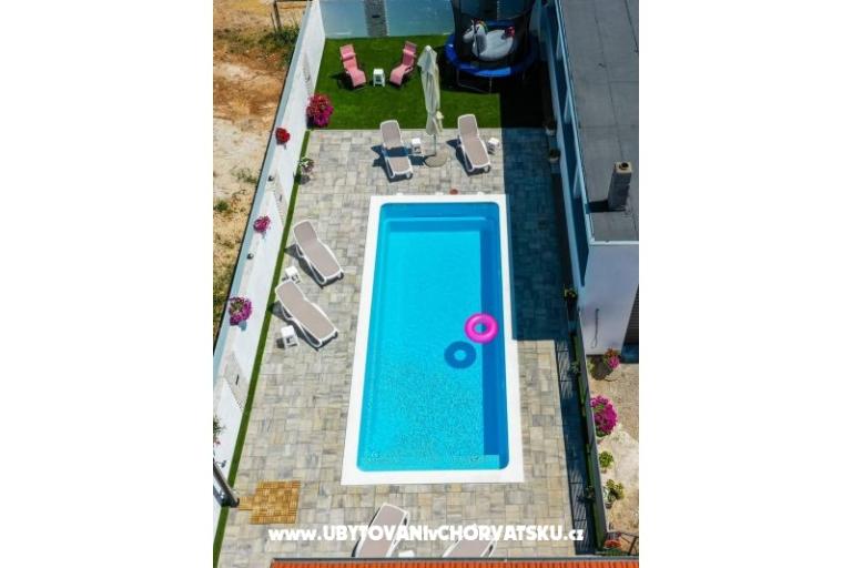 Appartamento ANAI with private  pool – foto 18