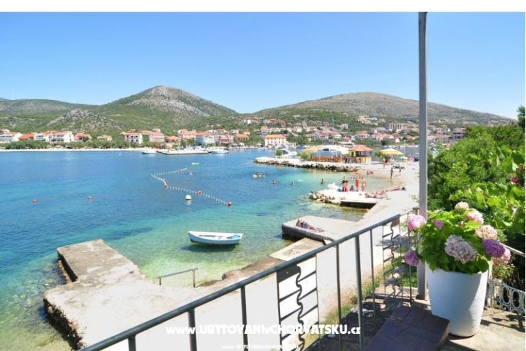 Appartamento Zoranka sulla spiaggia – foto 2