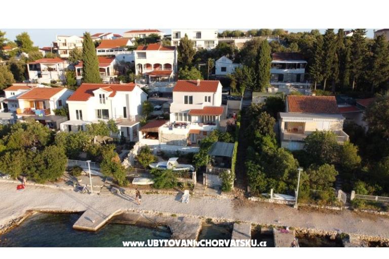 Appartamento Zoranka sulla spiaggia – foto 21