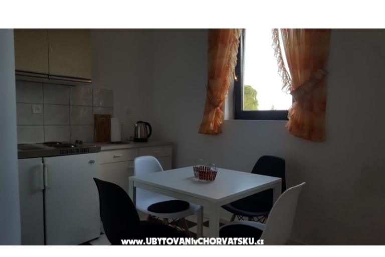 Appartamenti Laura – foto 8