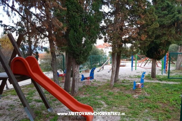 Appartamento familiare Okrug Donji – foto 11
