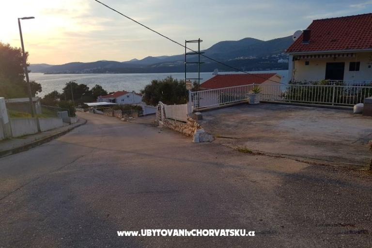 Appartamento familiare Okrug Donji – foto 13
