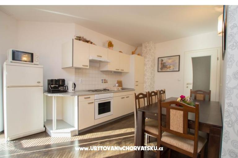 Appartamenti Anamaria – foto 8
