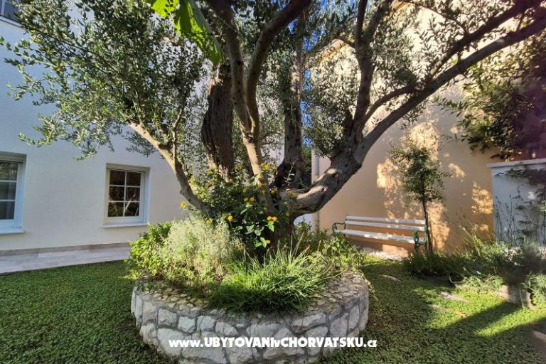 The Three Flowers Pool Casa – foto 63