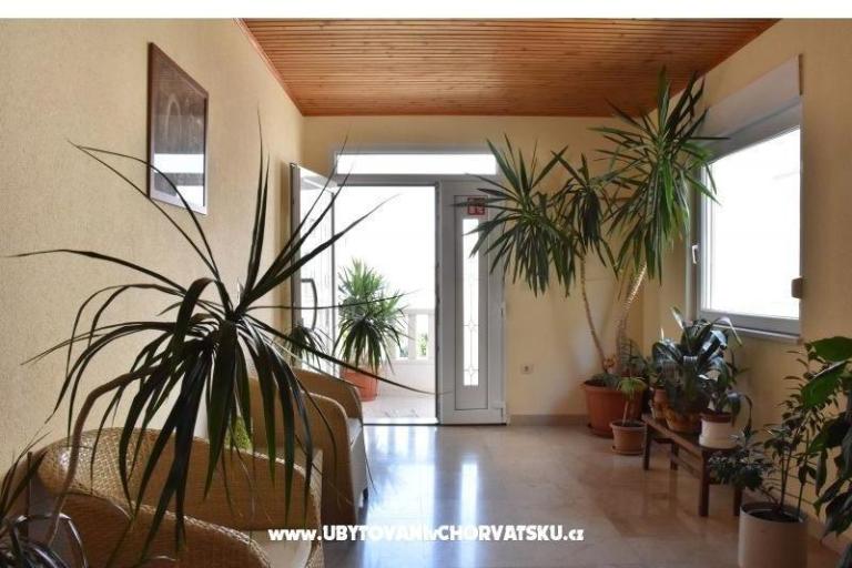 Appartamenti Stone  Tučepi  – foto 4