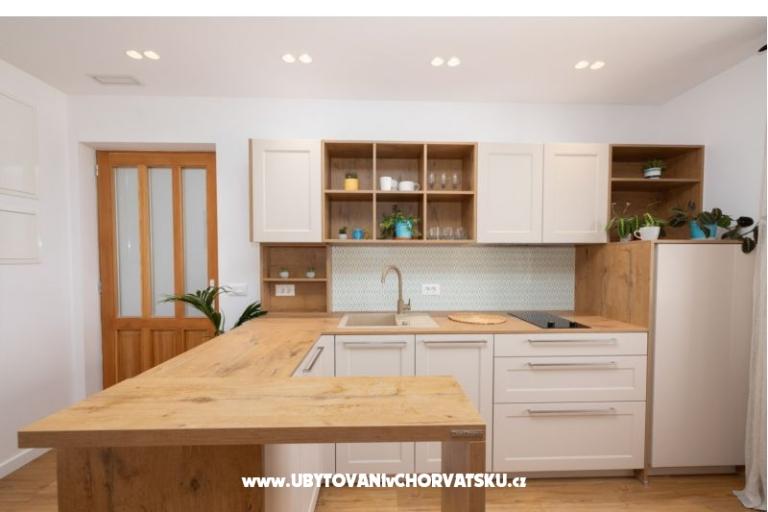 Beachfront Appartamento NIVES – foto 24